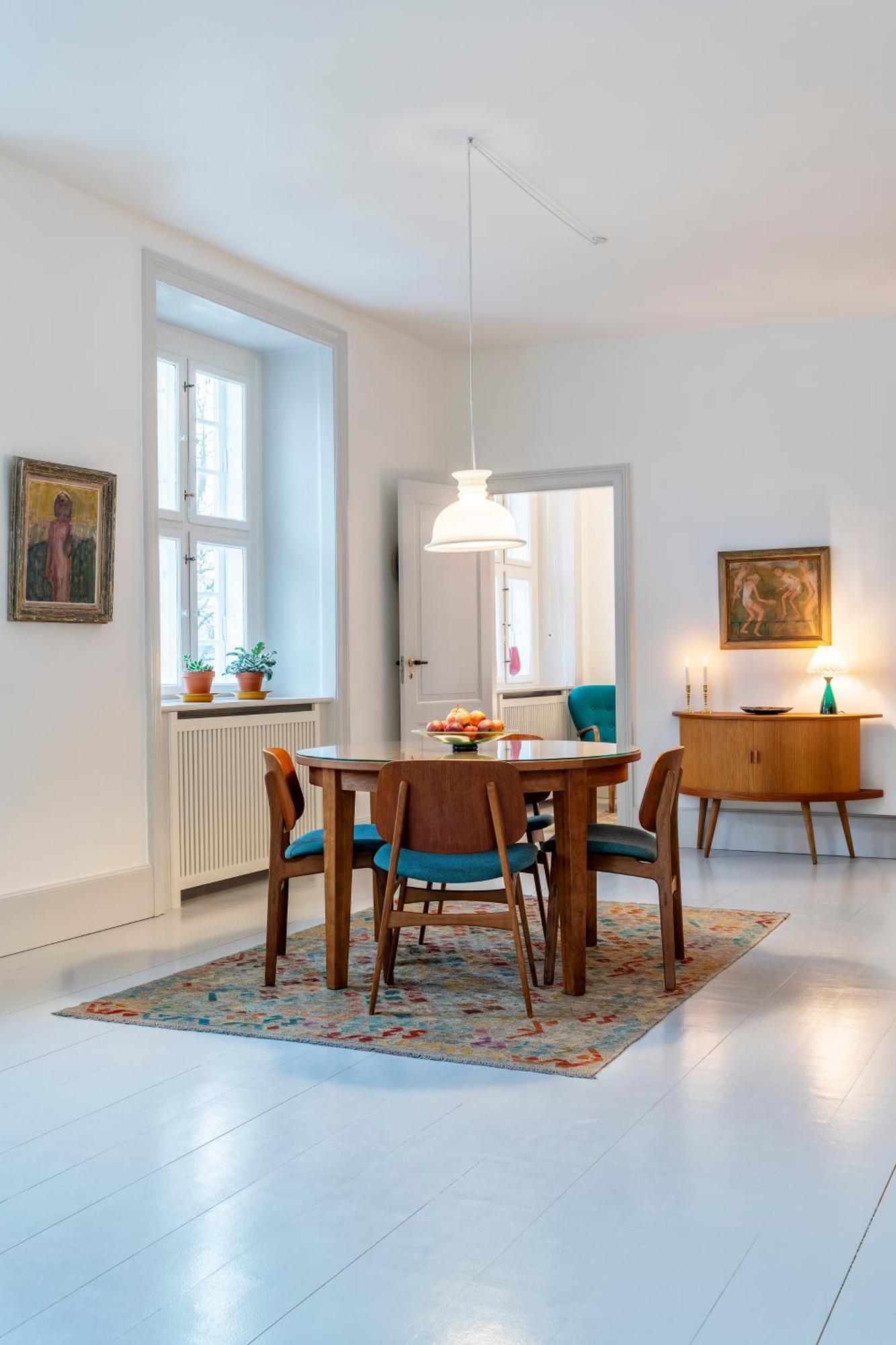 Kanalhuset - * København